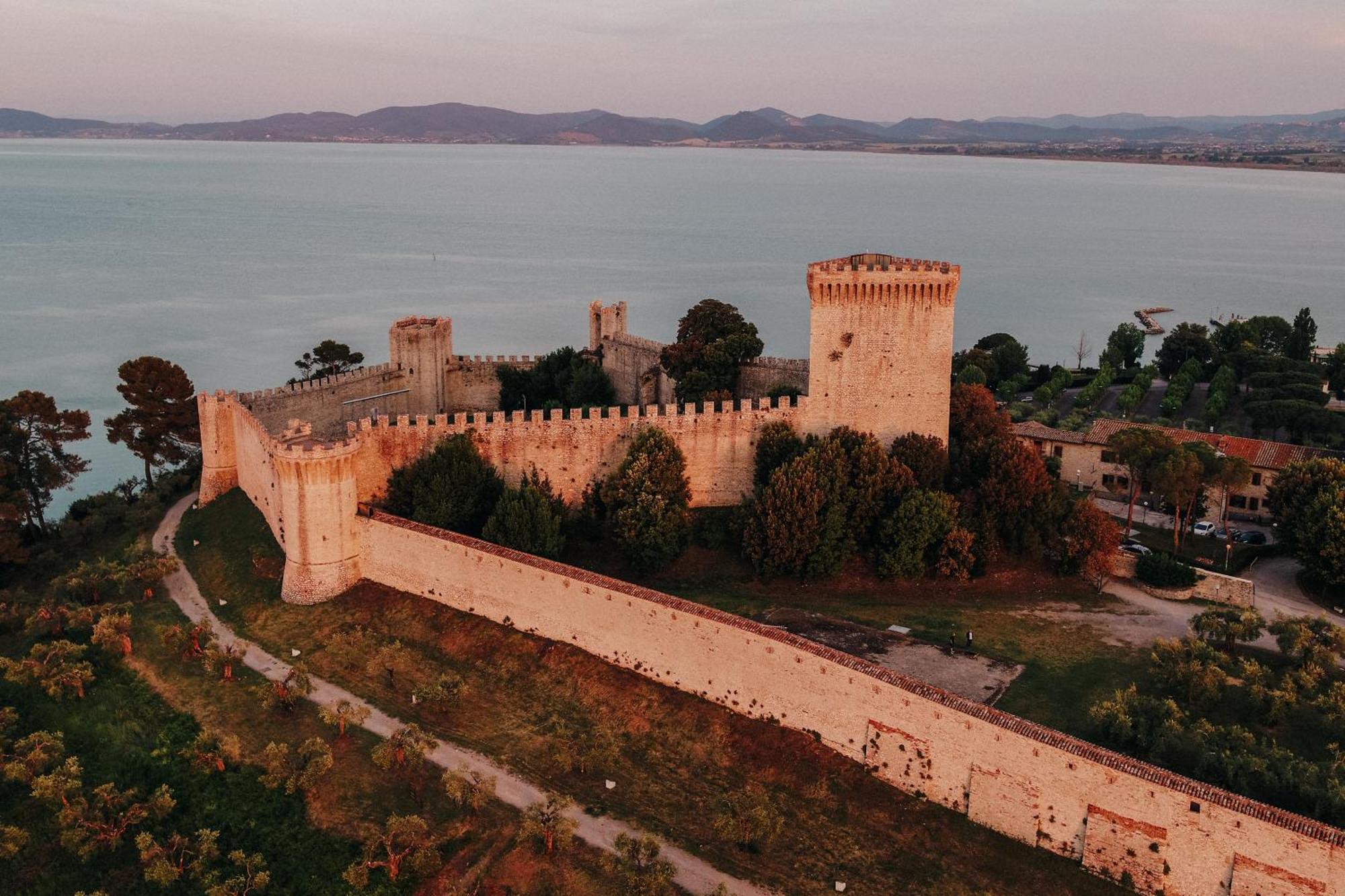 I See Lake Castiglione del Lago Ngoại thất bức ảnh